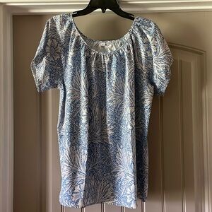 Women’s Blue and White Blouse